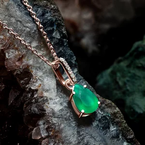 Ezüst medál Rose Gold csepp zöld ónix