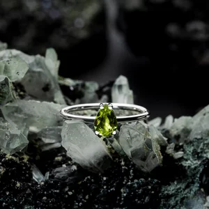 Silver Serene Bliss Peridot ezüst gyűrű