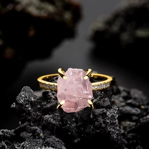 Inel din argint Golden Piece of Rose Quartz