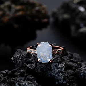 Inel din argint Rose Gold Piece of Moonstone