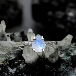 Inel din argint Silver Drop Moonstone
