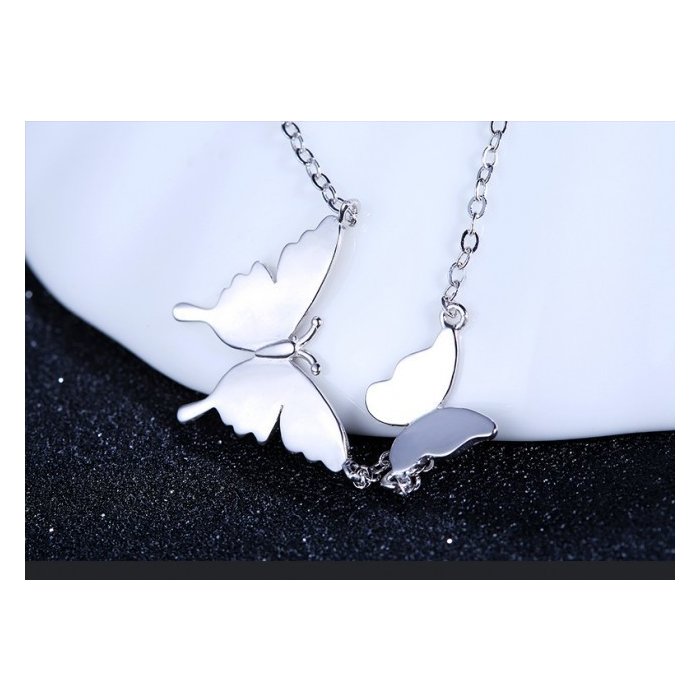 Pandativ cu lantisor din argint loving butterfly