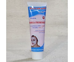 Face mask with echinacea, clay, lavender, and vitamins C & E 100ml