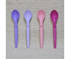 Set of colorful plastic spoons 4 pcs.