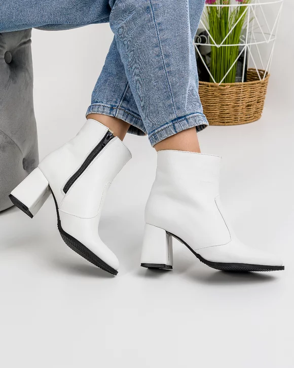 Botine Captusite Piele Naturala Albe WIZ04