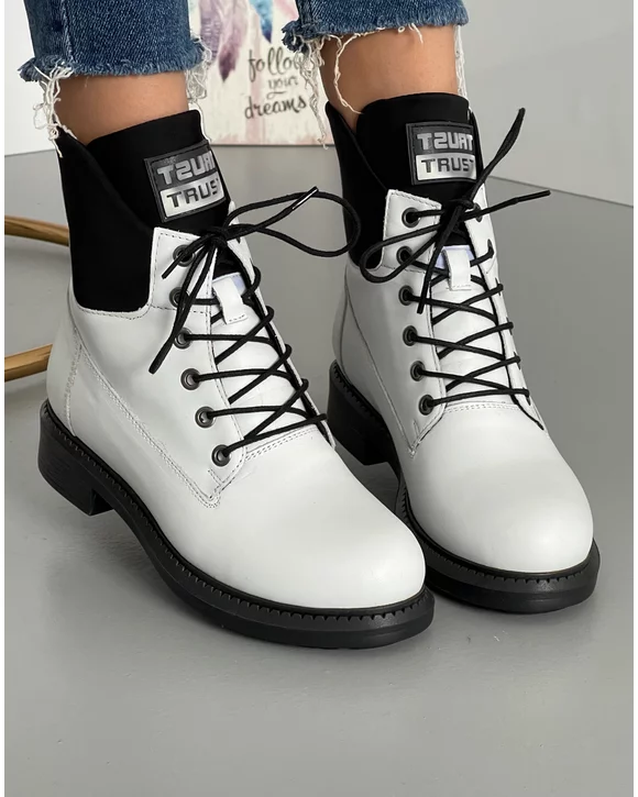 Ghete Piele Naturala Imblanite Albe AK1466
