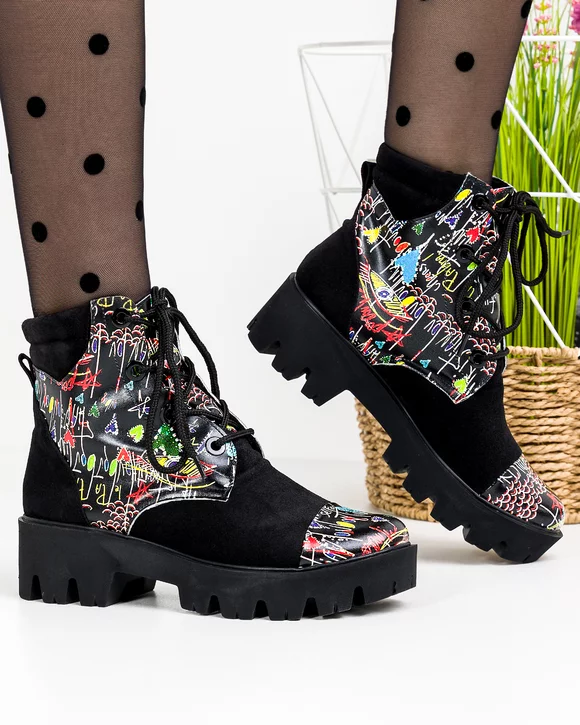Ghete Scurte Piele Naturala Intoarsa Negre POL108