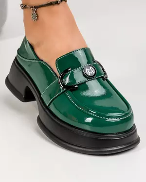 Pantofi casual piele naturala lucioasa verde inchis cu accesoriu metalic si inchidere slip-on JY3112