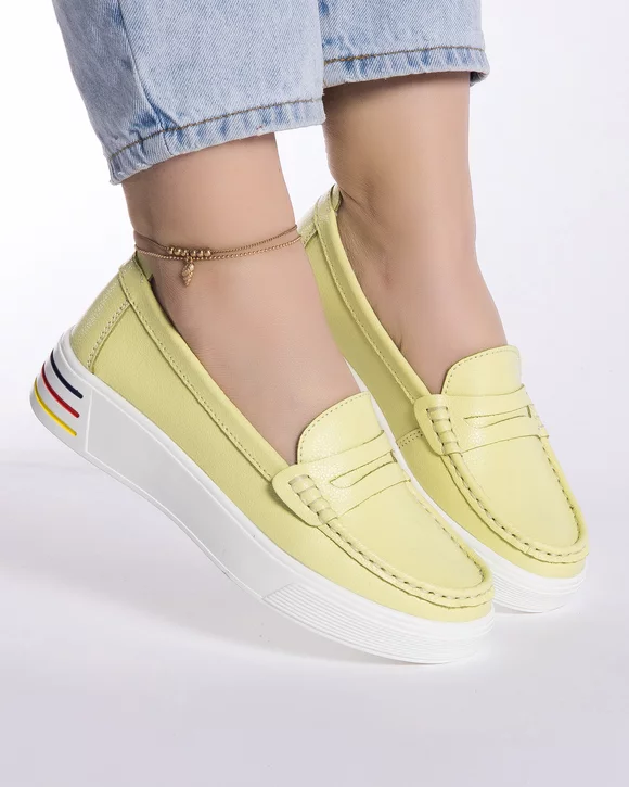 Mocasini Galbeni Lamaie Piele Naturala Cusaturi Decorative AW360