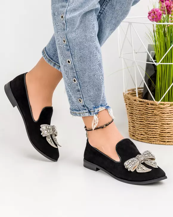 Pantofi casual piele naturala intoarsa negri cu accesoriu cu pietre POL174