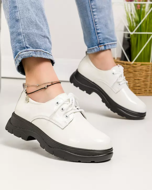 Pantofi casual piele naturala lucioasa albi cu inchidere sireturi JY2770