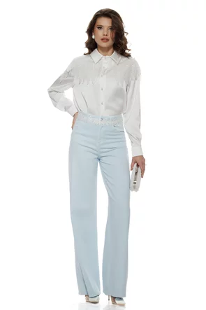 Bluza dama de ocazie alba satinata cu aplicatie spectaculoasa de margele si paiete