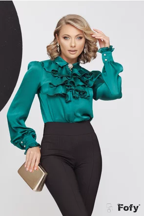 Bluză dama de ocazie Fofy din voal delicat satinat verde royal cu jabou elaborat si brosa cu cristal maxi