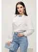 Bluza dama eleganta alba din voal premium cu jabou pliat si colier de perle