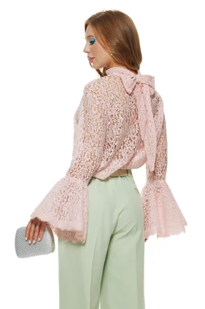 Bluza dama eleganta roz din dantela premium de bumbac cu volane si esarfa innodata