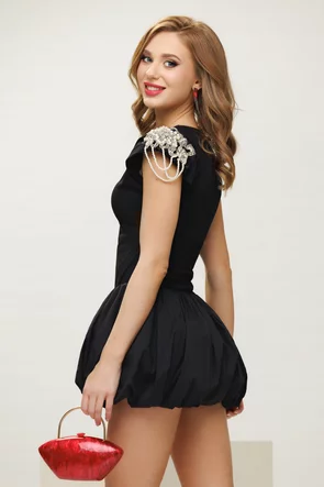 Bluza dama neagra din bumbac premium cu umeri buretati si epoleti din perle cristale si margele