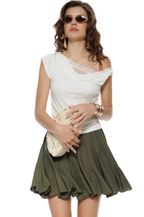 Bluza dama premium alba cu guler fald asimetric si dublura de dantela chantilly