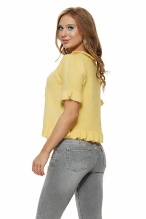 Bluza dama tricotata galben premium cu volane romantice si nasturi in ton