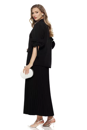 Compleu dama elegant negru cu fusta plisata si sacou lejer cu fundite
