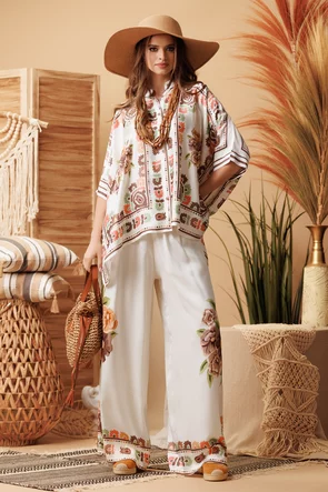 Compleu dama premium din matase naturala si vascoza satinata pantalon si camasa imprimeu floral crem mocca mouse