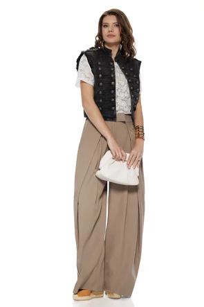 Pantalon dama bej wide cu pense ample din stofa racoroasa