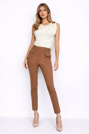 Pantaloni dama bej cu talie inalta si catarame mari aurii