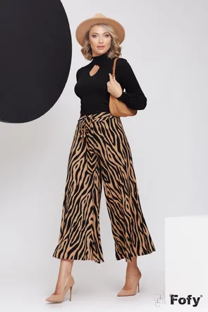 Pantaloni dama plisati din crep elastic imprimeu zebra cu elastic in talie si cordon