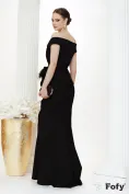 Rochie lungă neagra de ocazie tip sirena cu aplicatii de pene picture - 2