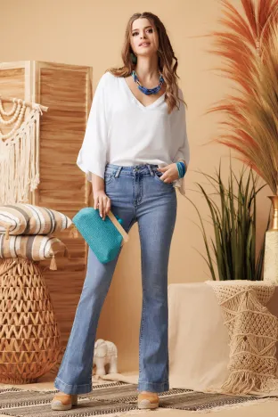 Blugi dama premium evazati albastru deschis cu manseta lata si efect push-up