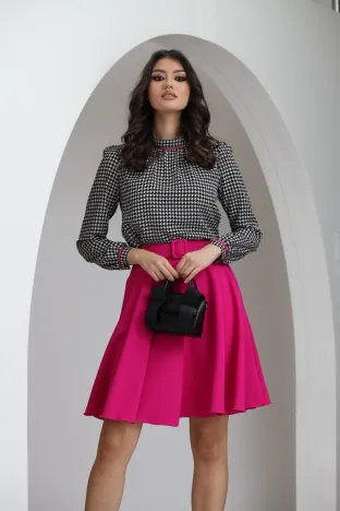 Bluza dama eleganta Fofy din voal  imprimat cu guler sal conturat cu ciclame