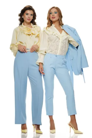 Compleu dama elegant baby blue sacou cu revere si cordon pantalon conic