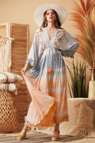 Rochie lunga de vara decoltata din vascoza  in degrade maneca fluture broderie spectaculoasa si fir de lurex