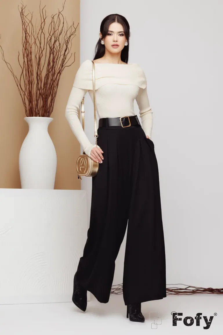Pulover dama elegant crem intors pe umeri cu mansete late picture - 3