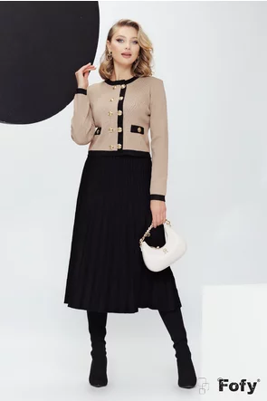 Pulover dama premium bej stil jacheta cu contururi negre si nasturi aurii