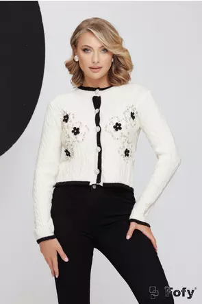 Pulover dama premium crem stil jacheta cu floricele 3D si aplicatii de perle si strassuri