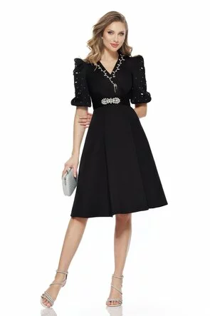 Rochie de ocazie eleganta neagra din neopren cu decolteu si aplicatii de cristale si curea