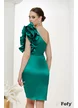 Rochie de ocazie Fofy verde smarald elegantă din tafta cu volane maxi pe un umar