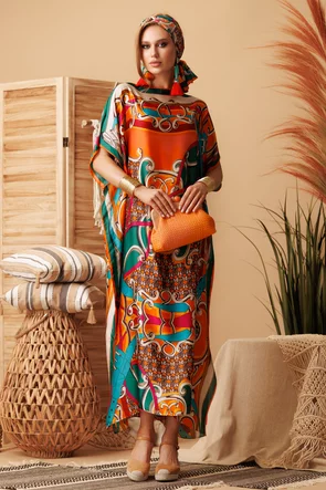 Rochie de plaja din matase diafana cu imrimeu baroc multicolor si esarfa inclusa