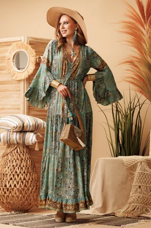 Rochie de vara lunga boho premium din matase naturala cu volane pelicula aurie si ciucuri decorativi