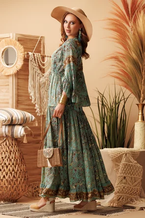 Rochie de vara lunga boho premium din matase naturala cu volane pelicula aurie si ciucuri decorativi