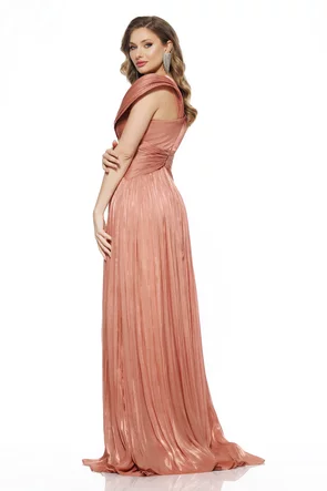 Rochie eleganta de ocazie de LUX roz cupru din voal cu reflexe diafane bust cu structura spectaculoasa