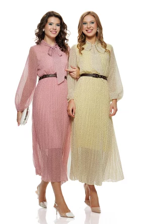 Rochie eleganta din voal matasos roz cu volane si imprimeu cu buline