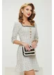 Rochie eleganta Fofy din tweed alb premium cu decolteu patrat si nasturi bijuterie