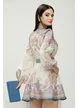 Rochie eleganta imprimeu floral bohemian crem cu nasturi bijuterie diferiti si curea
