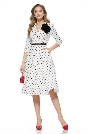 Rochie eleganta premium alba cu buline curea si floare decorativa