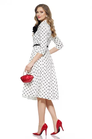 Rochie eleganta premium alba cu buline curea si floare decorativa