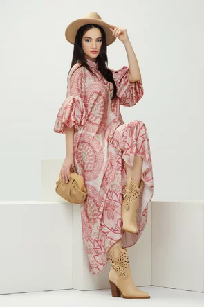 Rochie eleganta roz cu imprimeu floral si maneci bufante