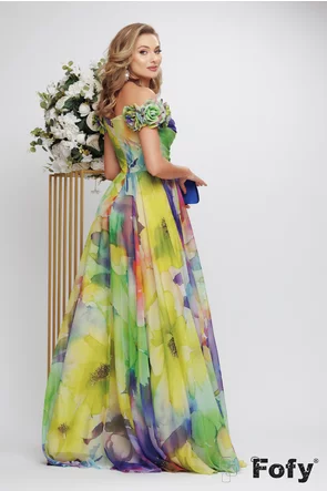 Rochie lunga de ocazie de LUX din voal diafan imprimat multicolor cu corstet fronsat si flori