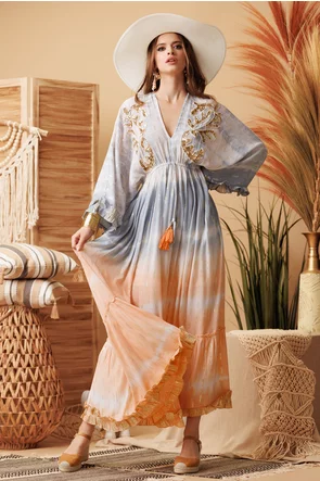 Rochie lunga de vara decoltata din vascoza  in degrade maneca fluture broderie spectaculoasa si fir de lurex