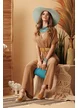 Salopeta de vara fango decoltata cu pantalon lejer si centura boho